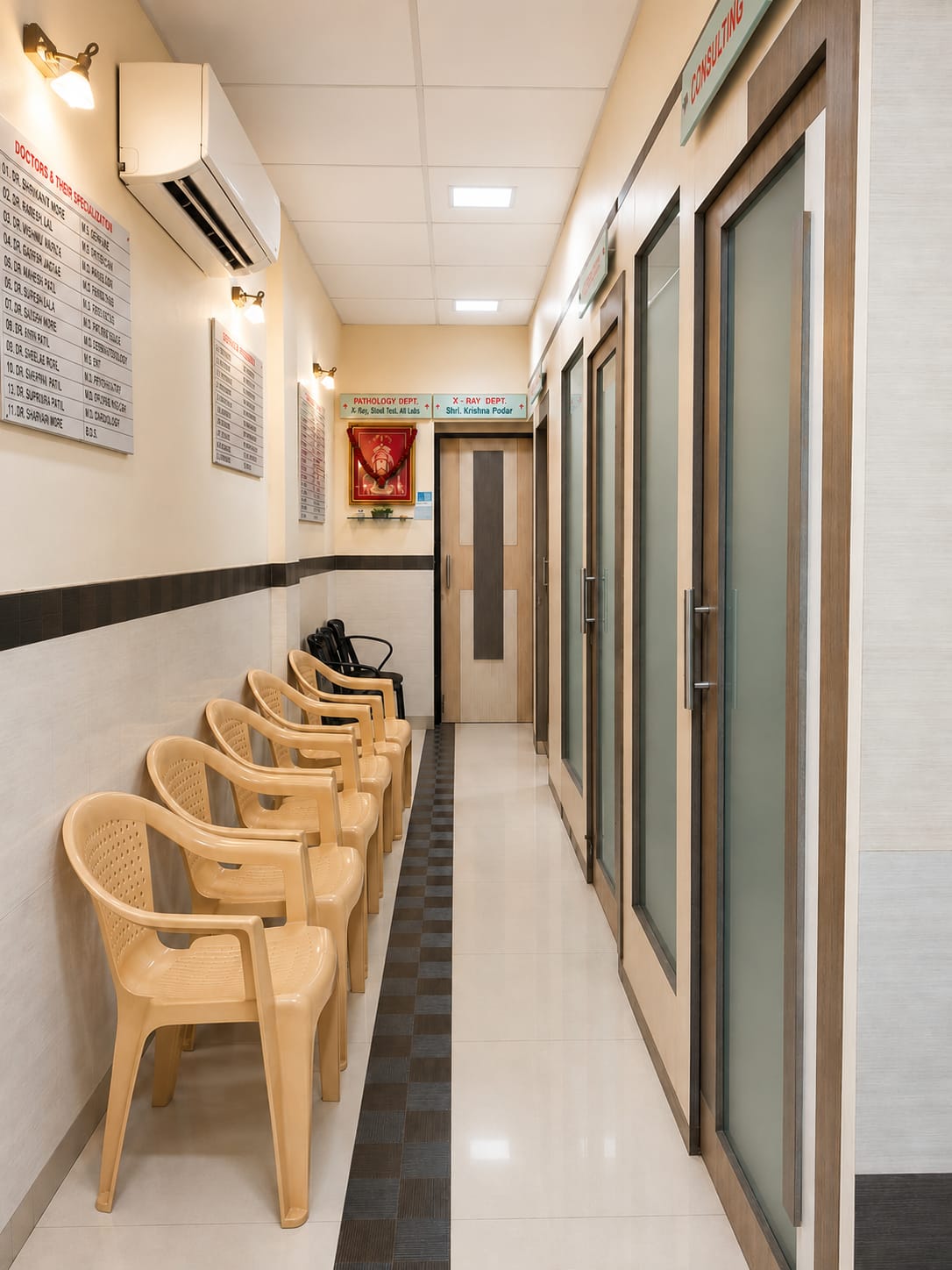 Combined passage and seated waiting area